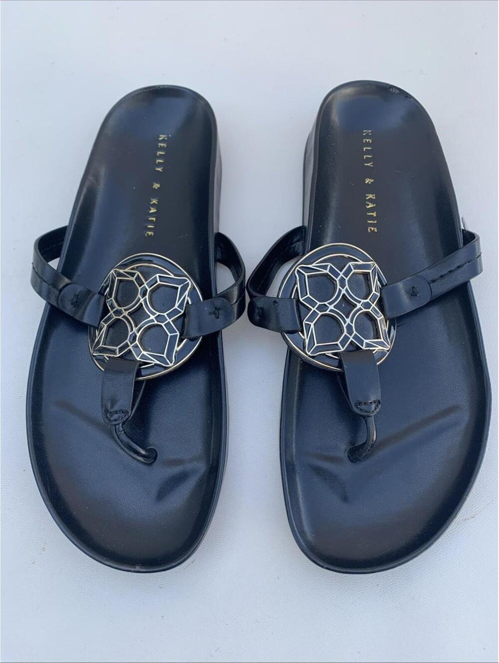 Womens Kelly & Katie Leather Black Flat Thong Sandals Size 8 38.5